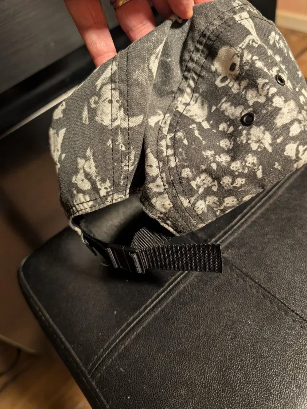 Huff Audience Hat